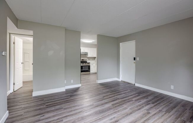 2 beds, 1 bath, 886 sqft, $1,095, Unit 1630 #06