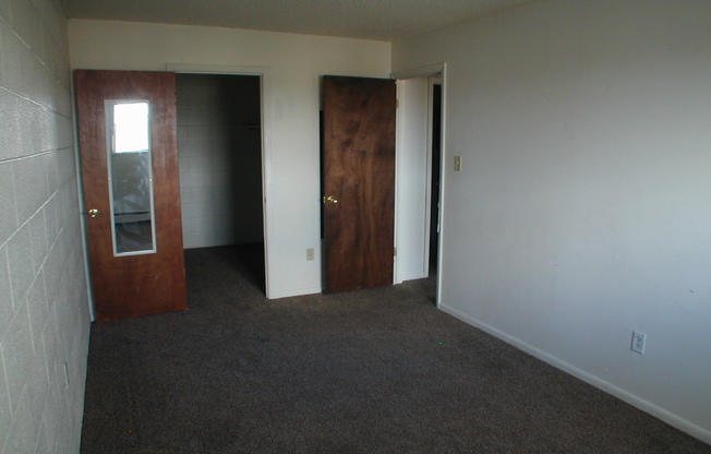 2 beds, 1 bath, 753 sqft, $900, Unit 4612 Apt C1
