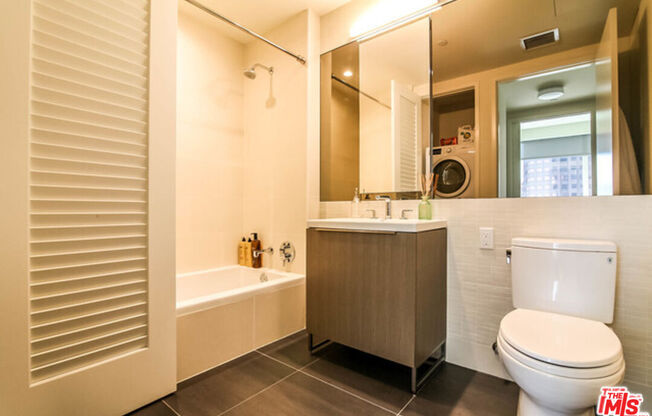 Studio, 1 bath, 480 sqft, $3,500, Unit 905