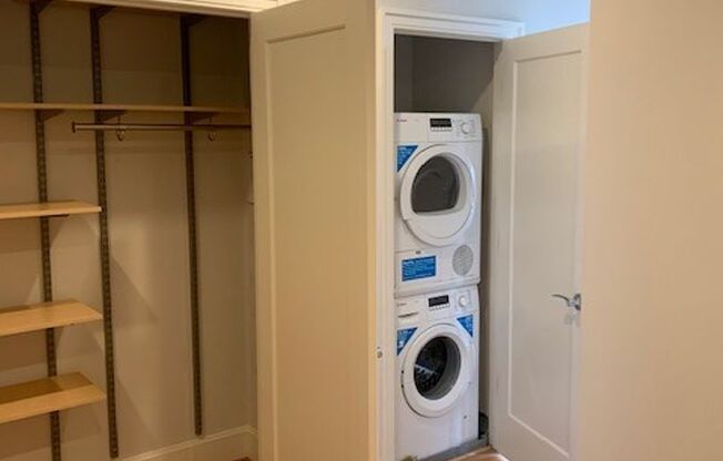 1 bed, 1 bath, $2,350, Unit 624