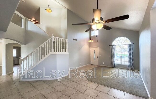 4645 E KELLY DR