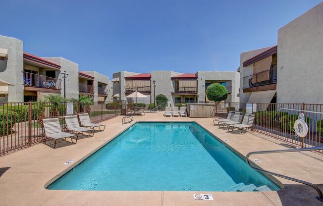 2 beds, 2 baths, 984 sqft, $1,450, Unit 203
