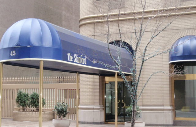 45 E 25 ST