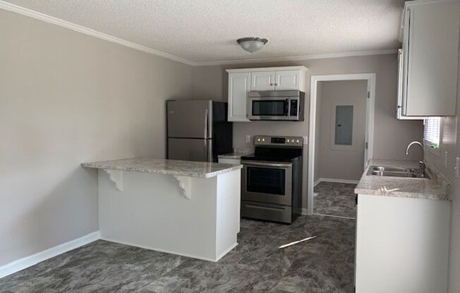 3 beds, 1 bath, $1,295