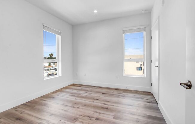 2 beds, 2 baths, 911 sqft, $2,725, Unit 205