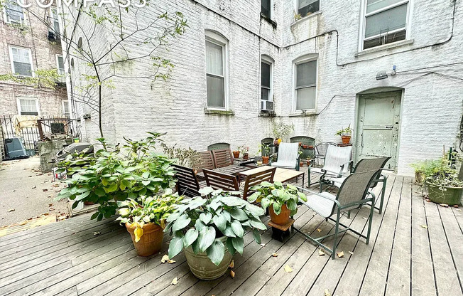 2 beds, 1 bath, $2,650, Unit 3