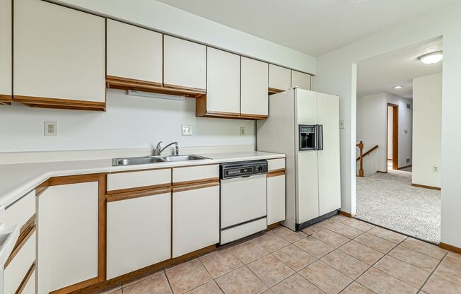 2 beds, 1 bath, $1,400