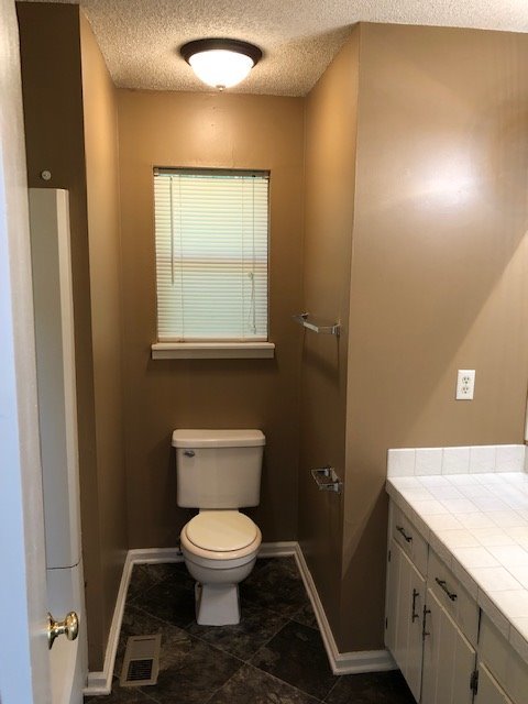 3 beds, 1 bath, $995