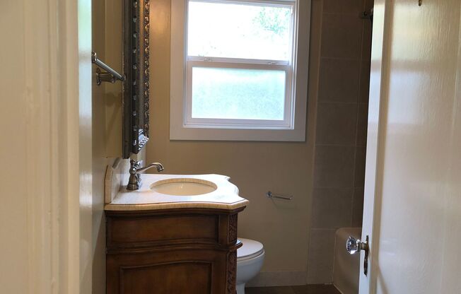 3 beds, 2 baths, 2,120 sqft, $3,500, Unit 406 Main