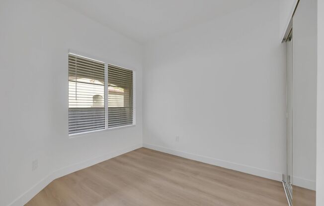 3 beds, 2 baths, $1,700, Unit # 2061