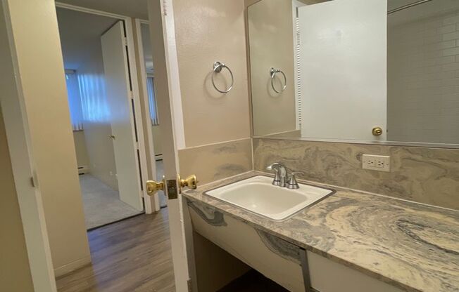 2 beds, 2 baths, 960 sqft, $1,895, Unit 107