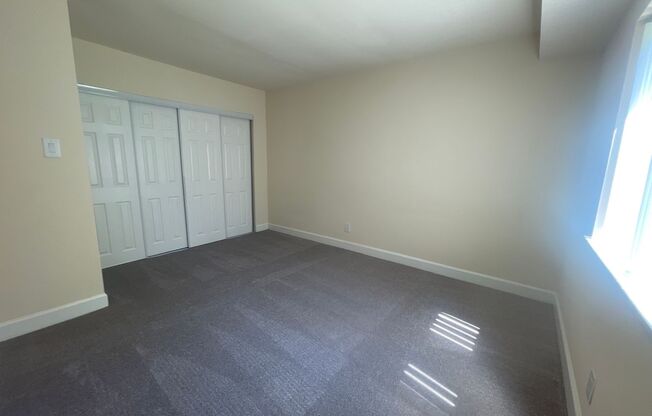 2 beds, 2 baths, 1,000 sqft, $1,975, Unit 14225 #102