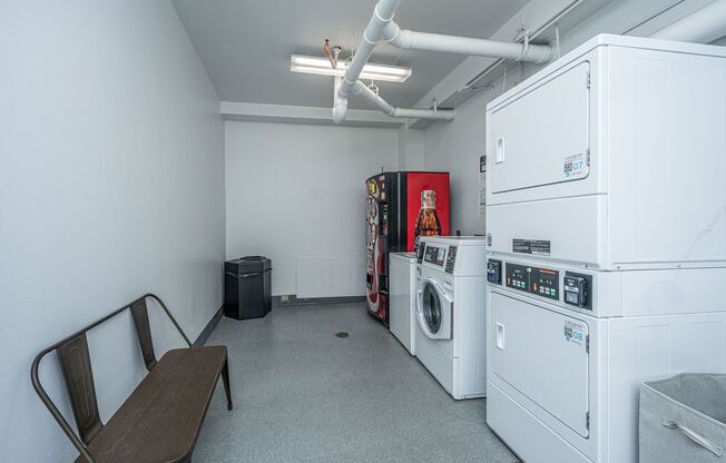 3 beds, 2 baths, 950 sqft, $2,800, Unit 312