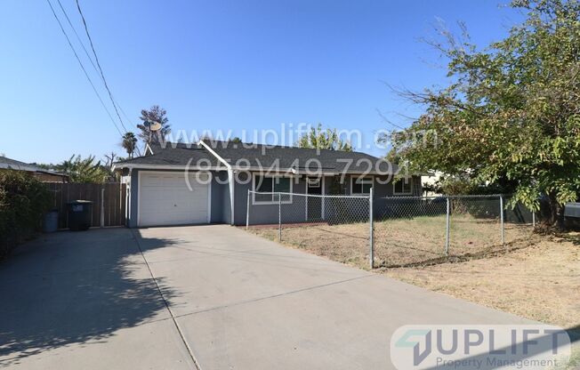 3 Bed 2 Bath House w/ Garage, Fenced Backyard, Appliances Included