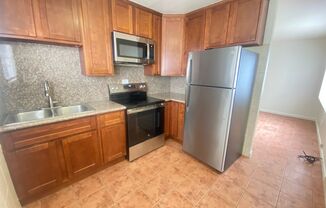 3063 Blossom St (Sausal Creek)