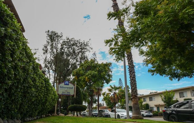 Silverwood Apartments (538,550,562)