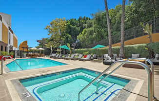 Legado Encino Spa and Pool