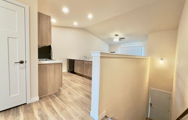 1 bed, 1 bath, 749 sqft, $1,324, Unit EC 4242-13