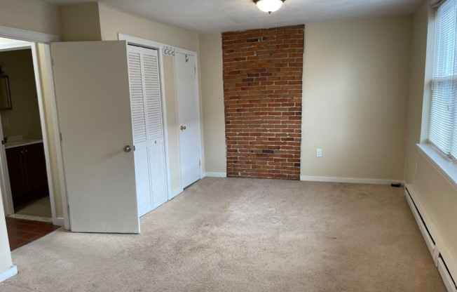 1 bed, 1 bath, 700 sqft, $1,950, Unit 3