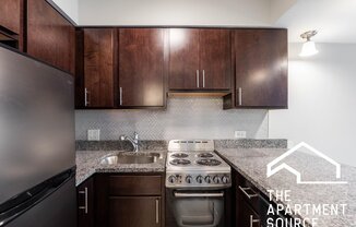1220 N LASALLE DR