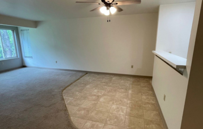 2 beds, 1 bath, 1,000 sqft, $1,100