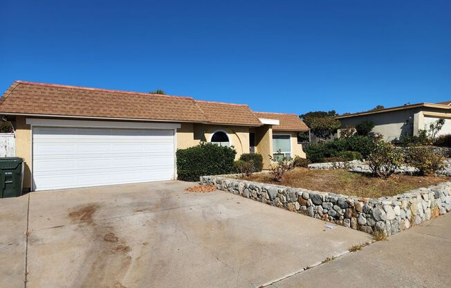 Beautiful Ranch-Style 4 Bed/2 Bath Home with Pool - Pet Friendly!