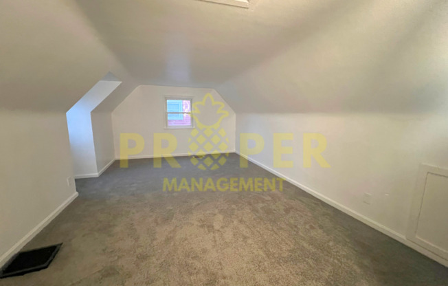 3 bedrooms 1 bathrooms house for rent