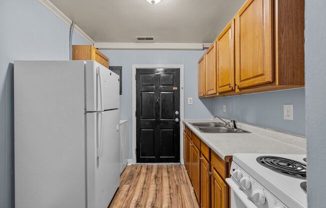 2 beds, 1 bath, $850