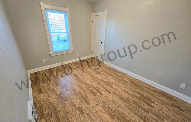 2 beds, 1 bath, 525 sqft, $1,095, Unit Apt 3