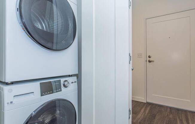 1 bed, 1 bath, $1,579