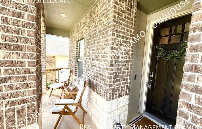 320 GOODFELLA AVE