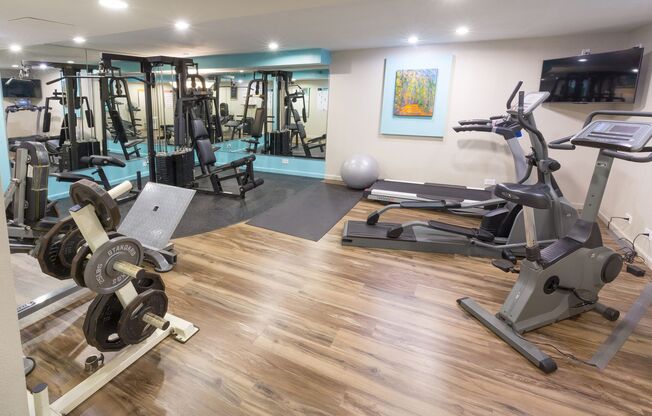 2 beds, 1 bath, 875 sqft, $1,607, Unit 304