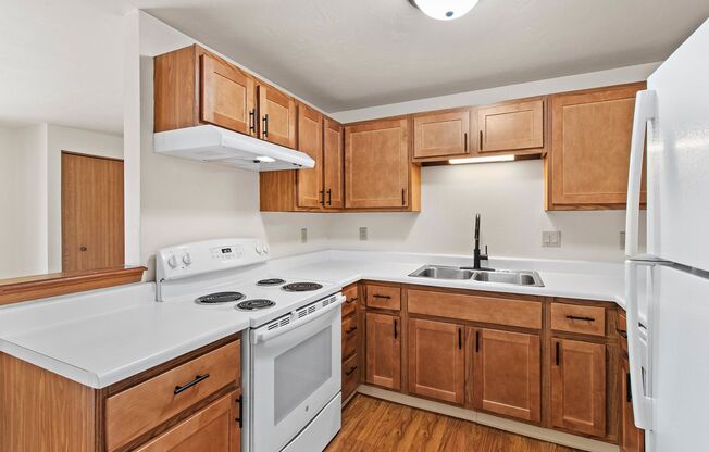 2 beds, 1 bath, 800 sqft, $1,099