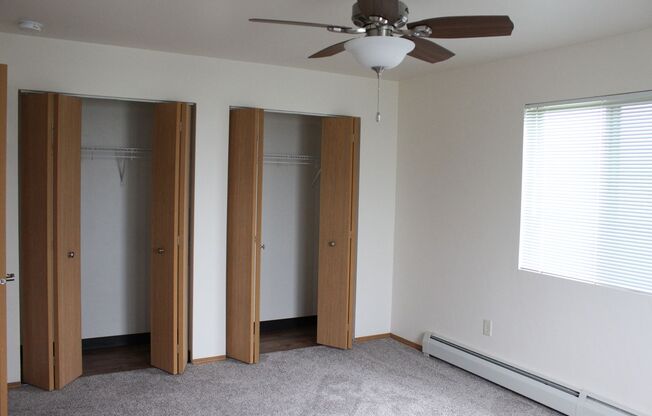 2 beds, 1 bath, 1,050 sqft, $1,149.99, Unit 154-01