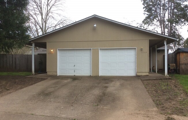 NEWLY UPDATED 3 Bedroom Duplex in Thurston Area