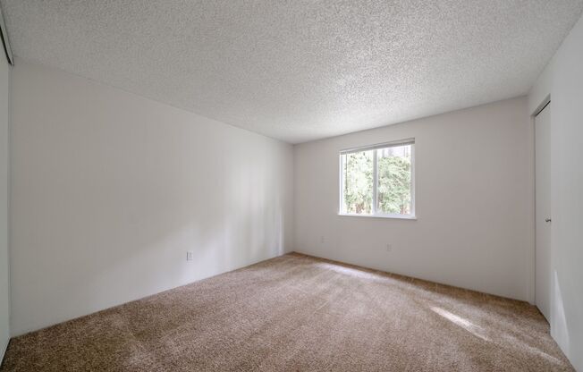 2 beds, 1 bath, 776 sqft, $1,450