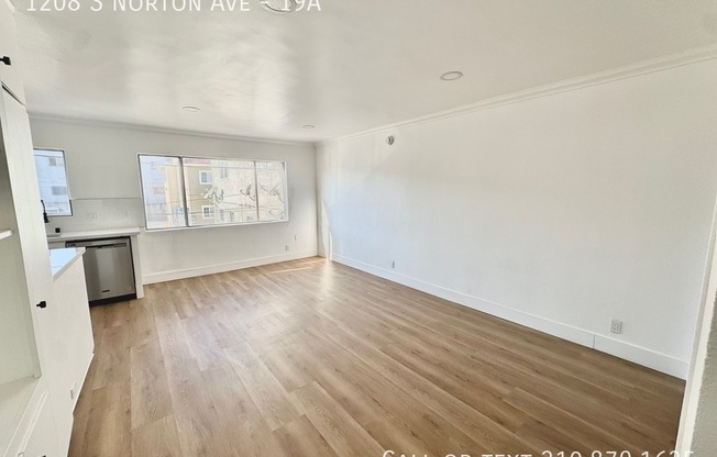 1208 S Norton Ave