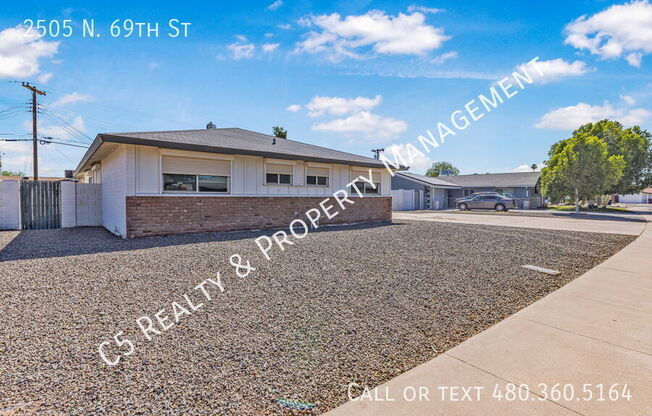 2505 N 69 ST