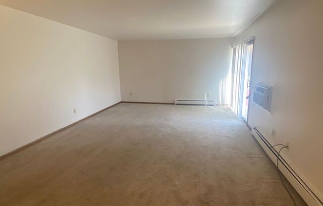 3 beds, 1.5 baths, 1,066 sqft, $1,499, Unit 5230 03