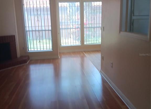 652 SAINT JOHNS CT