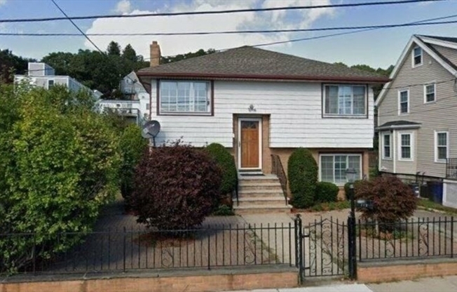 115 ASHLEY ST