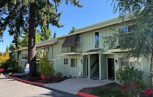 Traditional Style 1- & 2-bedroom apartments with a neighborly vibe!