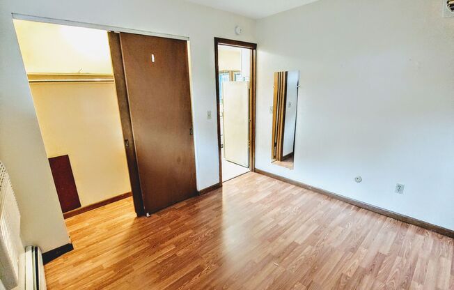 1 bed, 1 bath, $725, Unit 2A