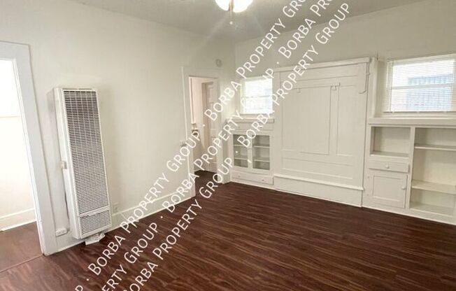 1074 OBISPO AVE
