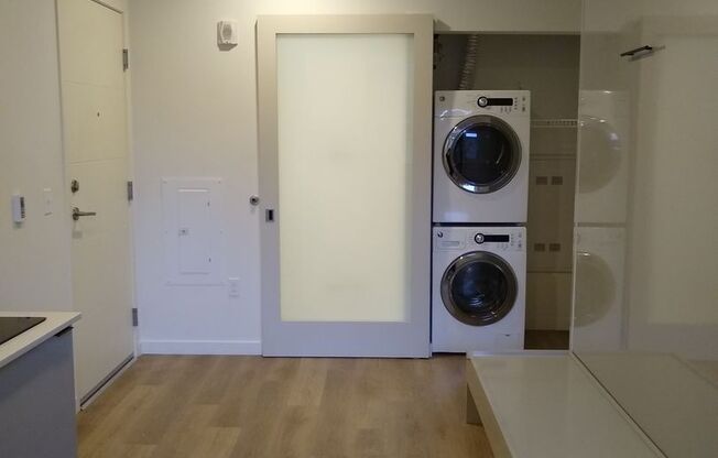 Studio, 1 bath, 230 sqft, $1,084, Unit 204