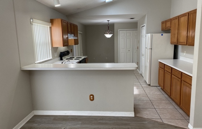 14012 RENSSELAER RD