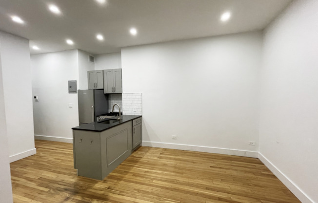 2 beds, 1 bath, 600 sqft, $3,550, Unit 1C