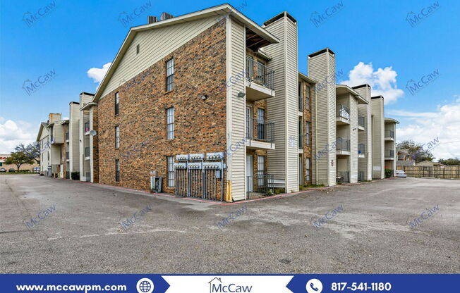 1 bed, 1 bath, 550 sqft, $1,000, Unit 321