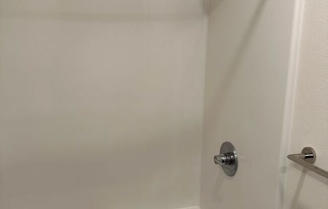 1 bed, 1 bath, 535 sqft, $1,379, Unit 106