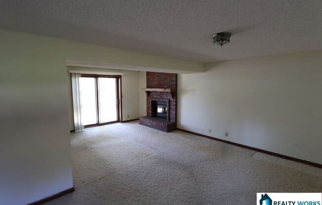 3 beds, 1 bath, $1,600